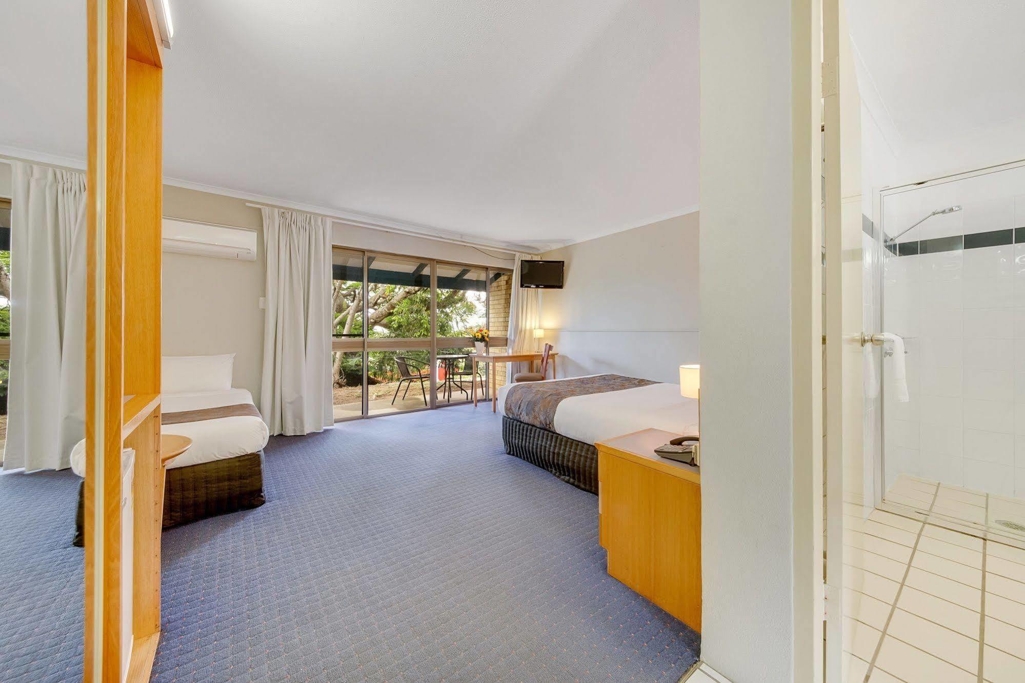 Gladstone Palms Motor Inn Dış mekan fotoğraf