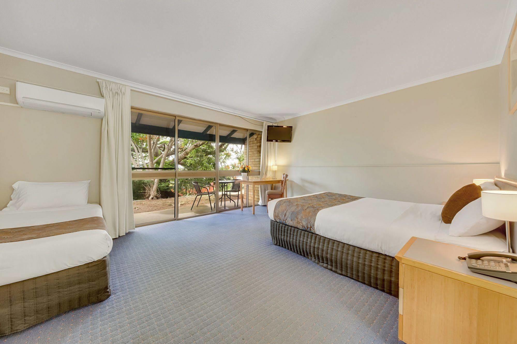 Gladstone Palms Motor Inn Dış mekan fotoğraf