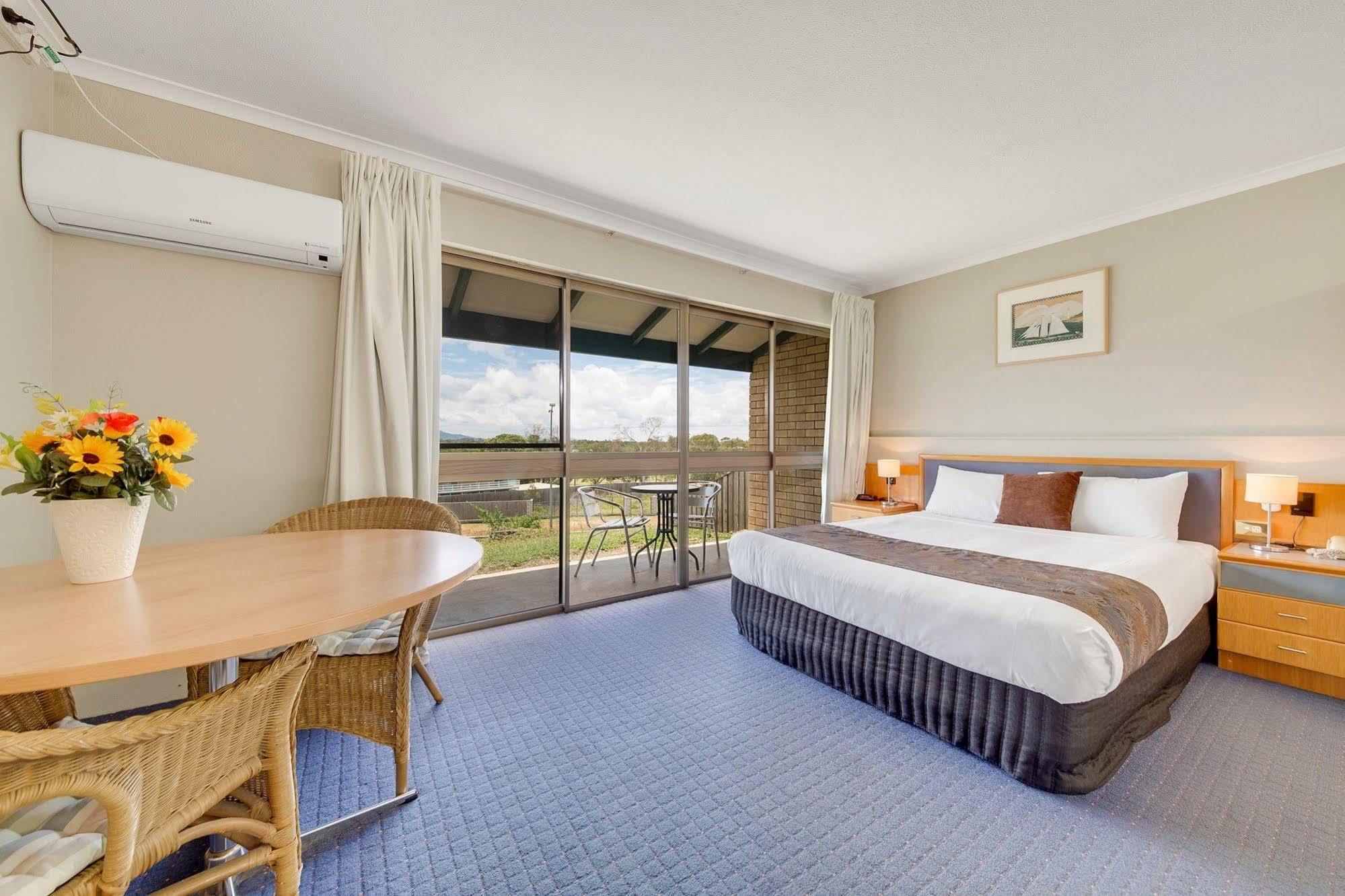 Gladstone Palms Motor Inn Dış mekan fotoğraf
